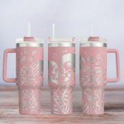 Tumbler mit Gravur - Motiv Skeleton Hugging - helles Pink