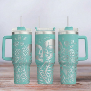 Tumbler mit Gravur - Motiv Skeleton Hugging - türkis